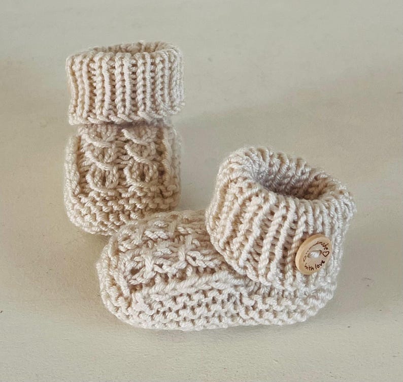 Newborn Baby Booties Knitting Pattern