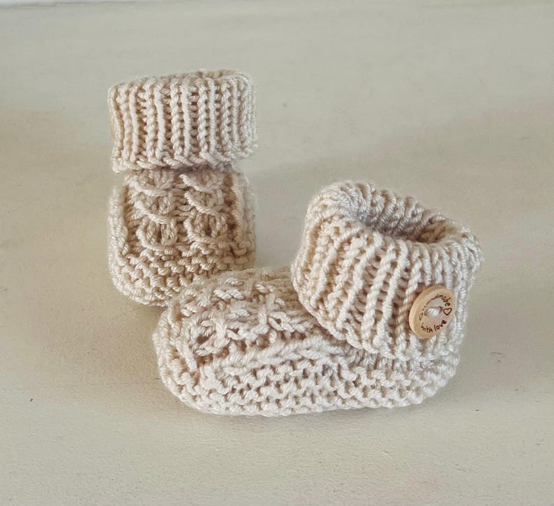 Newborn Baby Booties Knitting Pattern