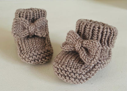 Baby Bow Booties And Beanie Hat Set Knitting Pattern