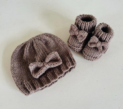 Baby Bow Booties And Beanie Hat Set Knitting Pattern