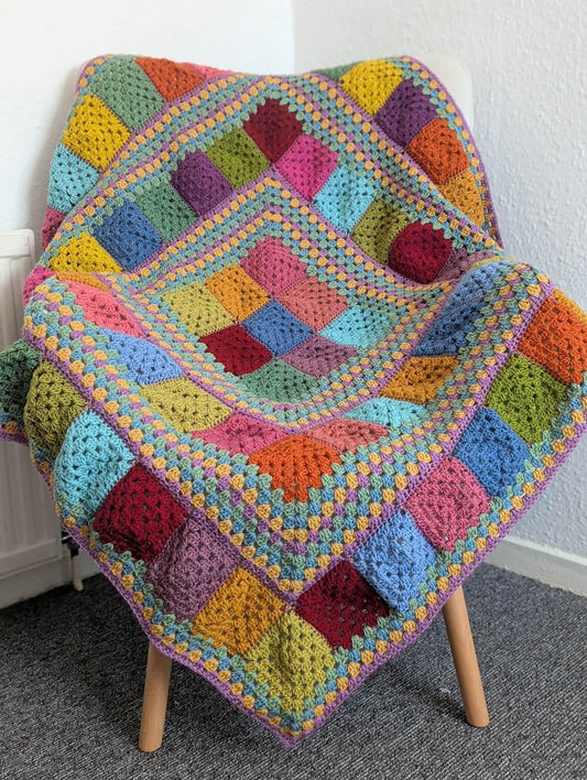 Crochet granny square blanket pattern