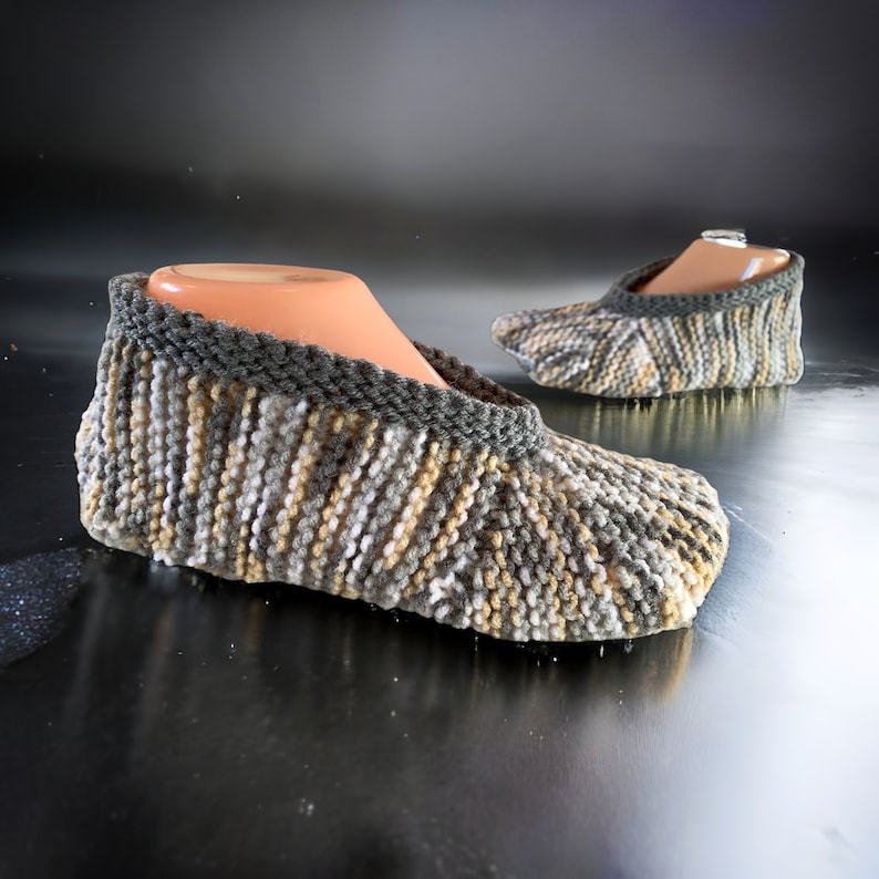 Knit Pattern - Round Toe Slippers