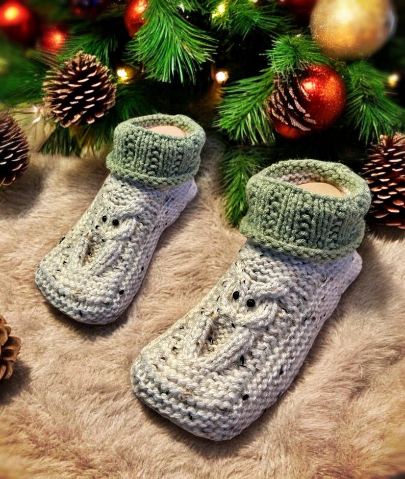 Knitting Pattern - Knitted Cable Owl Slippers