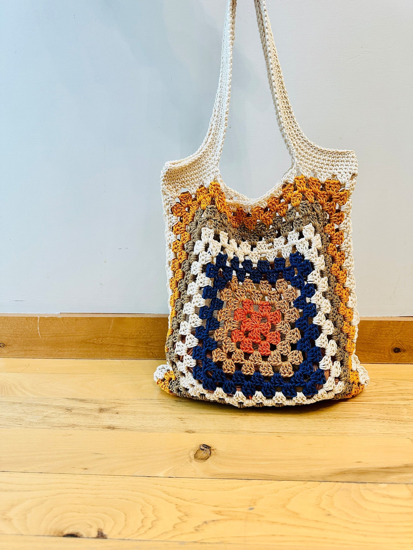 Granny Square Tote Bag Crochet Pattern