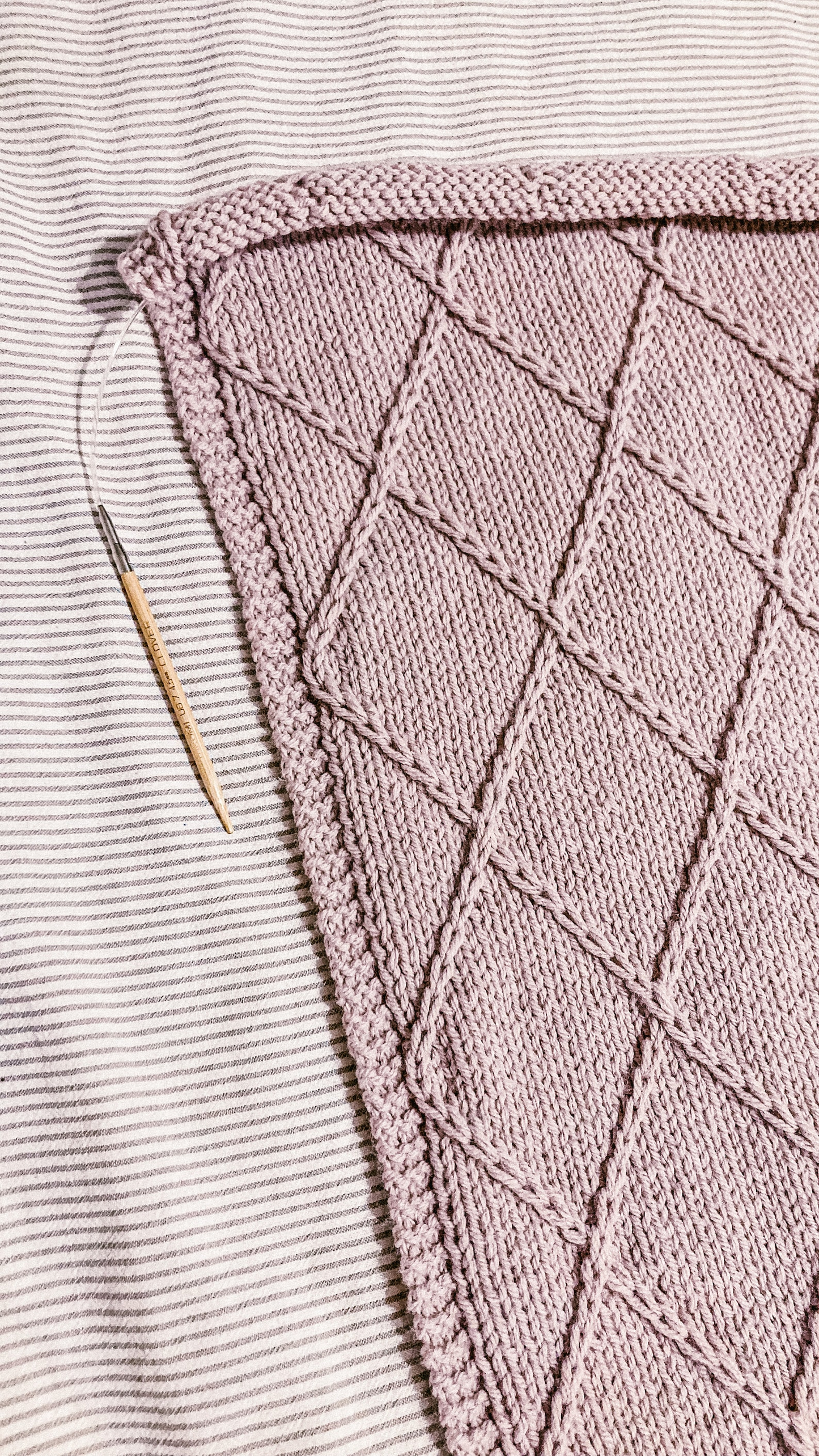 Diamond Blanket Knitting Pattern